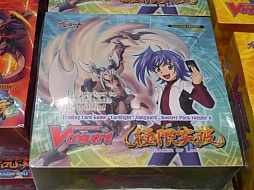 画像ギャラリー No.019のサムネイル画像 / 3DS「カードファイト!! ヴァンガード ロックオンビクトリー!!」を「大ヴァンガ祭2014」でプレイ。「呪縛」の力で圧倒的な勝利をつかめ