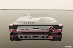 画像ギャラリー No.005のサムネイル画像 / 「Angel Beats!」仕様のジュラルミン製iPhone 5&5Sケースに「ユイ」モデル