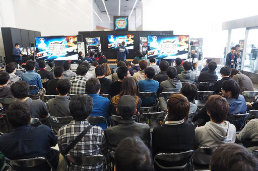 画像ギャラリー No.005のサムネイル画像 / 「頭文字D ARCADE STAGE 8 インフィニティ」全国大会“銀河最強決定戦”では激アツバトルが続出。「湾岸マキシ」とのコラボも発表