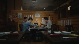 画像ギャラリー No.006のサムネイル画像 / 「進撃の巨人 -自由への咆哮-」,進撃ならぬ“現実の巨人”が恵比寿に出現。和田アキ子さんを起用した新TVCMの発表会をレポート