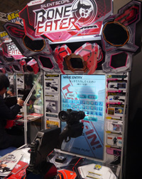 画像ギャラリー No.003のサムネイル画像 / ［JAEPO2014］「SILENT SCOPE BONE-EATER」は，没入感あふれる狙撃系ガンシューティングゲームだ