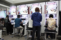 画像ギャラリー No.006のサムネイル画像 / JAPAN GAMER'S LIVEの「WONDERLAND WARS」ステージイベントをレポート。声優の磯村知美さんや有名ゲーマー達が真剣勝負
