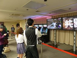 画像ギャラリー No.013のサムネイル画像 / 「LEFT 4 DEAD -生存者たち- ファン感謝祭 in秋葉原」が開催。会場で行われた「全国大学ゲームリーグ」の決勝戦も併せてレポート