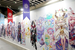 画像ギャラリー No.005のサムネイル画像 / 「メルスト」の10周年を記念した「MERC STORIA 10th Anniversary 癒術士と10年の輝跡展」が秋葉原にて開催中。立体化されたメルクの姿も