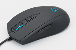 画像ギャラリー No.002のサムネイル画像 / Mionixの光学センサー搭載ワイヤードマウス「Avior 7000」レビュー。スウェーデンからやってきた左右対称形状モデルは「割とアリ」
