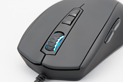 画像ギャラリー No.007のサムネイル画像 / Mionixの光学センサー搭載ワイヤードマウス「Avior 7000」レビュー。スウェーデンからやってきた左右対称形状モデルは「割とアリ」