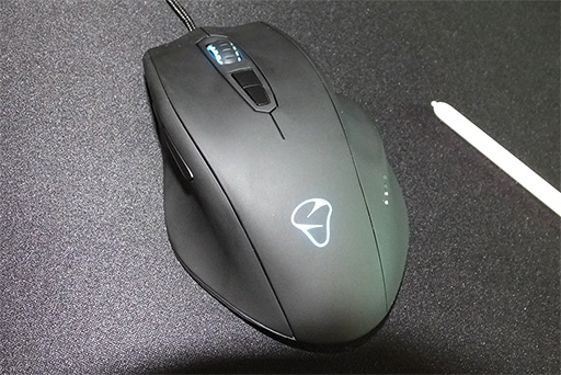 画像ギャラリー No.002のサムネイル画像 / ［CES 2015］心拍数＆発汗センサー搭載のMionix製ゲーマー向けマウス「NAOS QG」は，13日までKickstarterで出資を募集中