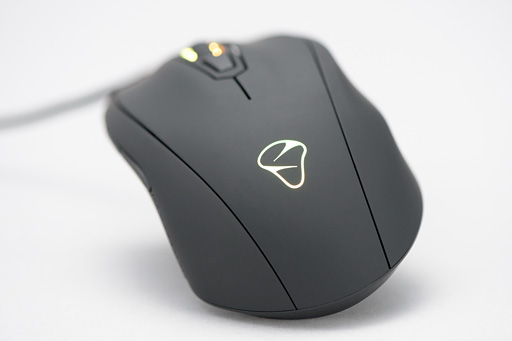 画像ギャラリー No.021のサムネイル画像 / Mionixのゲーマー向けマウス「CASTOR」レビュー。3310センサー搭載の右手用中型モデルは買いか