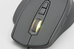 画像ギャラリー No.015のサムネイル画像 / Mionix「NAOS QG」ファーストインプレッション。生体センサー搭載マウスの見た目と握りやすさをまずはチェックする