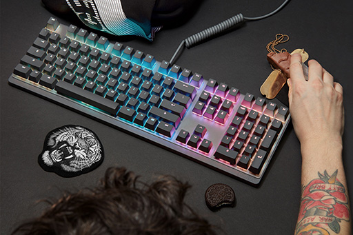 画像ギャラリー No.002のサムネイル画像 / Mionix,カラフルな別売りキーキャップで外観を変えられるキーボード「Wei」を発表