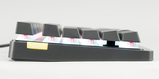 画像ギャラリー No.006のサムネイル画像 / Mionix製キーボード「WEI」レビュー。見た目重視のブランドは,「Cherry MX RGB Red」キースイッチ搭載モデルをどう仕上げたか