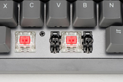 画像ギャラリー No.028のサムネイル画像 / Mionix製キーボード「WEI」レビュー。見た目重視のブランドは,「Cherry MX RGB Red」キースイッチ搭載モデルをどう仕上げたか