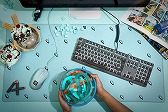 画像ギャラリー No.015のサムネイル画像 / 「史上最もイカす」というMionixの超大型マウスパッドが3月9日に国内発売。5色展開でいずれも税込3758円前後