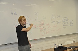 画像ギャラリー No.002のサムネイル画像 / ヒットを生み出す秘訣は「作り続けること」。enishで行われた「スクエニ安藤P講演会@enish」をレポート