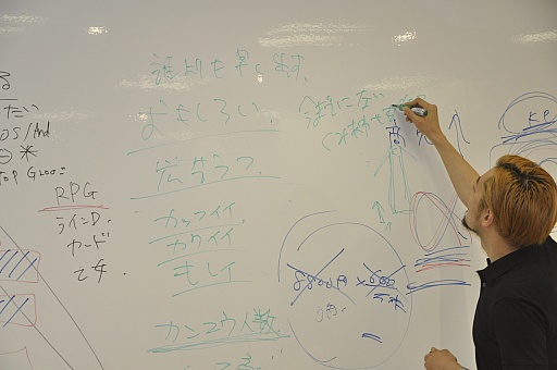 画像ギャラリー No.006のサムネイル画像 / ヒットを生み出す秘訣は「作り続けること」。enishで行われた「スクエニ安藤P講演会@enish」をレポート
