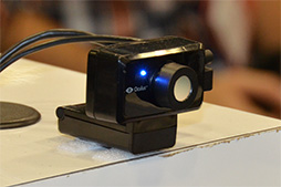 画像ギャラリー No.004のサムネイル画像 / ［GDC 2014］インタビューと独自取材で見えた「Project Morpheus」7つの秘密。液晶パネルは特注品だが，有機ELパネル採用の可能性もアリ？