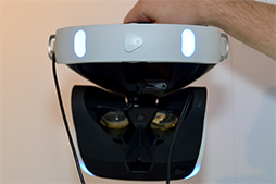 画像ギャラリー No.006のサムネイル画像 / ［GDC 2014］インタビューと独自取材で見えた「Project Morpheus」7つの秘密。液晶パネルは特注品だが，有機ELパネル採用の可能性もアリ？