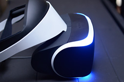 画像ギャラリー No.015のサムネイル画像 / ［TGS 2014］「Project Morpheus」を触ってきた。今すぐ販売できそうなほどハードウェアの完成度は高い