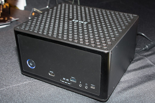 画像ギャラリー No.002のサムネイル画像 / ZOTAC創業10周年記念。GTX 1080と4コアCore i7を液冷する小型PC「MAGNUS EN1080」など3製品が登場