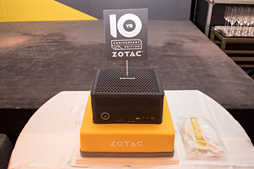 画像ギャラリー No.008のサムネイル画像 / ZOTAC創業10周年記念。GTX 1080と4コアCore i7を液冷する小型PC「MAGNUS EN1080」など3製品が登場
