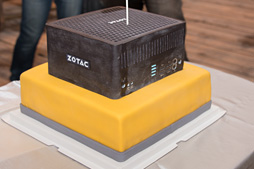 画像ギャラリー No.009のサムネイル画像 / ZOTAC創業10周年記念。GTX 1080と4コアCore i7を液冷する小型PC「MAGNUS EN1080」など3製品が登場