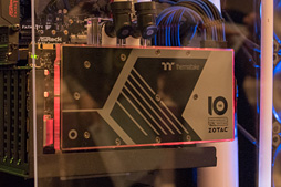 画像ギャラリー No.013のサムネイル画像 / ZOTAC創業10周年記念。GTX 1080と4コアCore i7を液冷する小型PC「MAGNUS EN1080」など3製品が登場