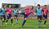 画像ギャラリー No.042のサムネイル画像 / 「ワールドサッカー ウイニングイレブン 2014 蒼き侍の挑戦」発売を記念して,ザッケローニ監督のリアルマネキンがコナミスタイルに登場