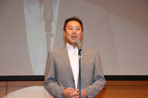 画像ギャラリー No.004のサムネイル画像 / 「討鬼伝 極」完成発表会の模様をレポート。新鬼「カゼヌイ」にゲストの椿姫彩菜さん,「麒麟」川島さん,「スリムクラブ」真栄田さんが挑戦