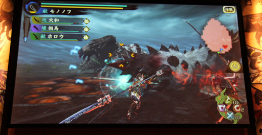 画像ギャラリー No.023のサムネイル画像 / 「討鬼伝 極」完成発表会の模様をレポート。新鬼「カゼヌイ」にゲストの椿姫彩菜さん，「麒麟」川島さん，「スリムクラブ」真栄田さんが挑戦