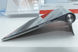 画像ギャラリー No.012のサムネイル画像 / 折りたたみ式スタンド付きタブレット「YOGA Tablet 2」発表。ほぼ同一スペックでWindows 8.1モデルとAndroid 4.4モデルを用意