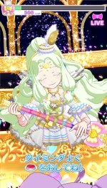 画像ギャラリー No.004のサムネイル画像 / 4月2日から順次稼動のアーケード版「プリパラ」最新弾「レッツ神チャレンジ！」のレポートをお届け。今度は神アイドルに挑戦!?