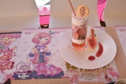 画像ギャラリー No.025のサムネイル画像 / 「プリティーオールフレンズバレンタインカフェ」内覧会をレポート。こだわりのコラボメニューが楽しめて，思わずハピラキになる空間