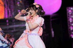 画像ギャラリー No.008のサムネイル画像 / 「プリパラ」のユニット“NonSugar”初の単独イベント昼の部をレポート。新衣装や懐かしい衣装で5曲の新曲などを披露