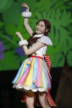 画像ギャラリー No.011のサムネイル画像 / 「プリパラ」のユニット“NonSugar”初の単独イベント昼の部をレポート。新衣装や懐かしい衣装で5曲の新曲などを披露