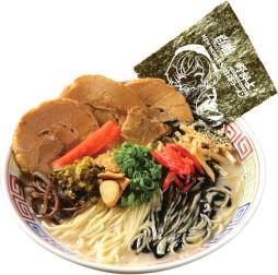 画像ギャラリー No.005のサムネイル画像 / 「白猫プロジェクト」と「野郎ラーメン」がコラボ。秋葉原店，名古屋栄本店，海浜幕張店，川口店で，4月1日からコラボラーメンを販売