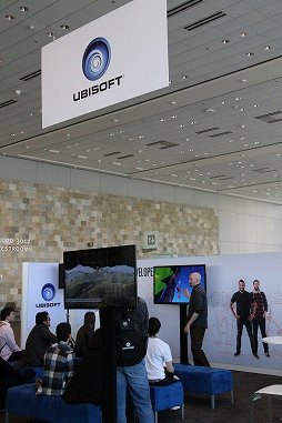 画像ギャラリー No.002のサムネイル画像 / ［GDC 2015］「Far Cry 4」の色使いをアートディレクターが解説。シャングリラの赤い草やミンの兵士の青い制服は，こうして決められた