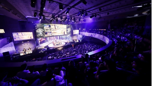 画像ギャラリー No.002のサムネイル画像 / 「サマナーズウォー」,SWC2019 ワールド決勝の結果が公開に。世界一は中国のL'EST選手