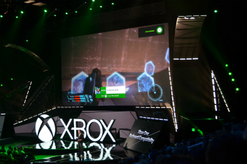 画像ギャラリー No.013のサムネイル画像 / ［E3 2015］「Xbox E3 2015 briefing」詳報（前編）：新章に突入した「Halo」，稲船敬二氏のXbox One独占タイトル，そしてXbox 360互換機能の秘密