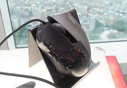 画像ギャラリー No.015のサムネイル画像 / ［COMPUTEX］13.9インチで3K，GTX 870M＆デュアルM.2搭載，そして重量1.87kg。GIGABYTEの新しいゲーマー向けノートPCがなかなか面白い