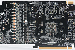 画像ギャラリー No.033のサムネイル画像 / 「GV-N108TAORUS X-11GD」レビュー。GIGABYTEのゲームブランド「AORUS」から登場したGTX 1080 Tiカードを試す