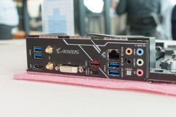 画像ギャラリー No.011のサムネイル画像 / ［COMPUTEX］GIGABYTE，“さらにCPUコアの増えるThreadripper 2”対応を謳う新世代X399マザー