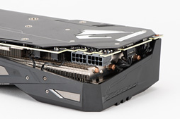画像ギャラリー No.015のサムネイル画像 / GIGABYTE「AORUS GeForce RTX 2080 XTREME 8G」レビュー。大型クーラー搭載のゲーマー向けカードは総合力の高さが見どころだ