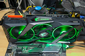 画像ギャラリー No.078のサムネイル画像 / GIGABYTE「AORUS GeForce RTX 2080 XTREME 8G」レビュー。大型クーラー搭載のゲーマー向けカードは総合力の高さが見どころだ