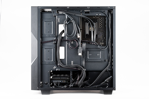 画像ギャラリー No.016のサムネイル画像 / 【PR】GIGABYTE製PCパーツで固めたゲームPC「AORUS GPC-01V」を試す。性能や使い勝手，拡張性も良好な1台だ