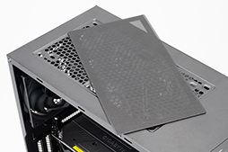画像ギャラリー No.018のサムネイル画像 / 【PR】GIGABYTE製PCパーツで固めたゲームPC「AORUS GPC-01V」を試す。性能や使い勝手，拡張性も良好な1台だ