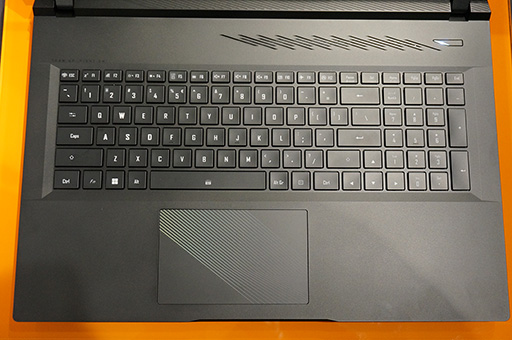 画像ギャラリー No.013のサムネイル画像 / RTX 40シリーズ搭載のGIGABYTE製ゲーマー向けノートPCが国内初披露。15インチ級の上位モデルなど今後発売予定の製品も登場