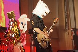 画像ギャラリー No.018のサムネイル画像 / maimai収録楽曲のアーティストが熱唱! 6時間のライブで燃えあがった「maimai LIVE 2014 洗濯祭〜」をレポート
