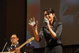 画像ギャラリー No.026のサムネイル画像 / maimai収録楽曲のアーティストが熱唱! 6時間のライブで燃えあがった「maimai LIVE 2014 洗濯祭〜」をレポート