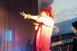 画像ギャラリー No.037のサムネイル画像 / maimai収録楽曲のアーティストが熱唱! 6時間のライブで燃えあがった「maimai LIVE 2014 洗濯祭〜」をレポート
