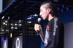 画像ギャラリー No.006のサムネイル画像 / ［TGS 2014］クリア率3％の高難度ミッションにプロデューサーの山際氏が挑んだ「Bloodborne」遊王戦ステージレポート